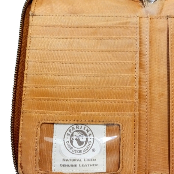 Spartina Large St. Simon’s Print Bi-fold Wallet - Picture 7 of 13